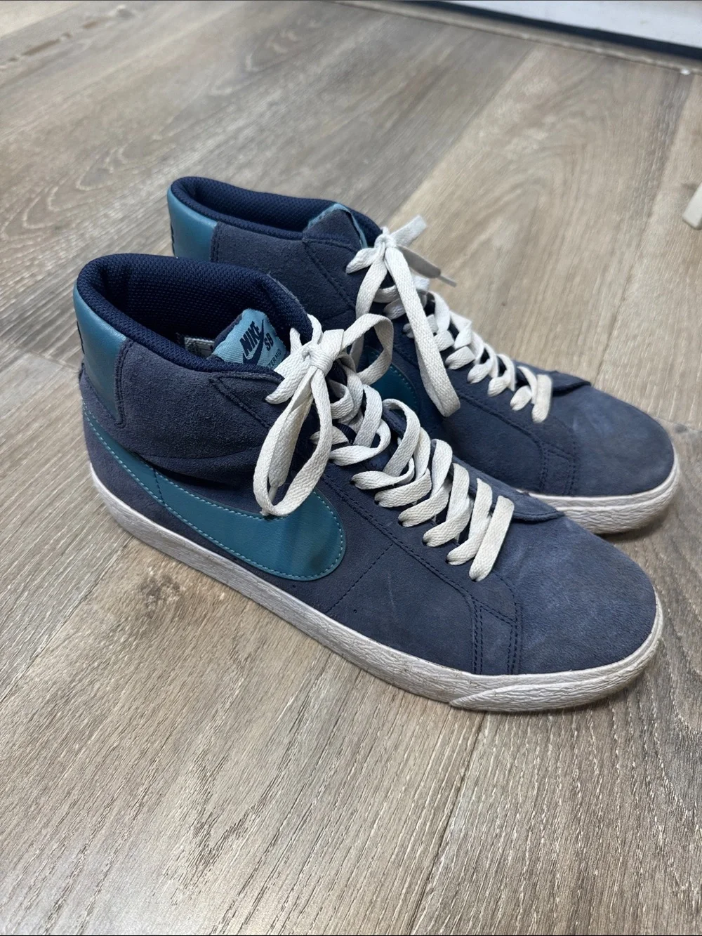 Nike Men's Mid-Top Suede Sneakers in Navy and Teal Swoosh CB